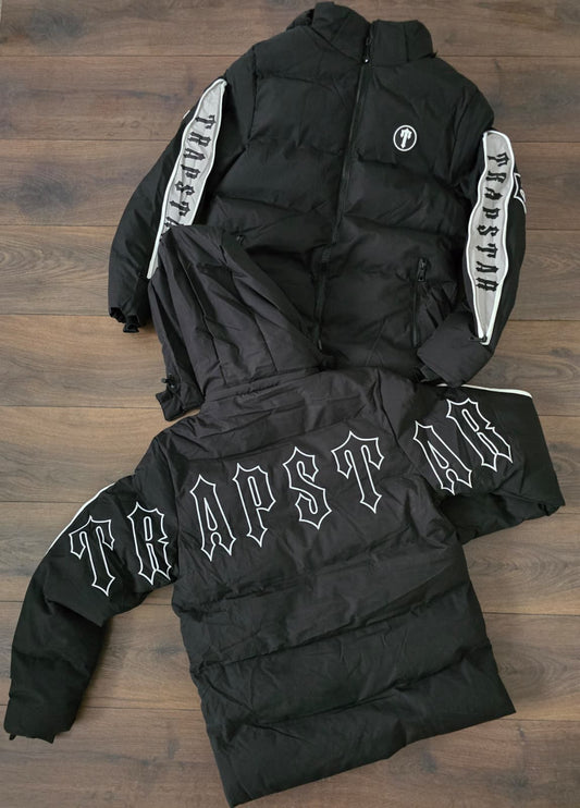 Abrigo trapstar negro