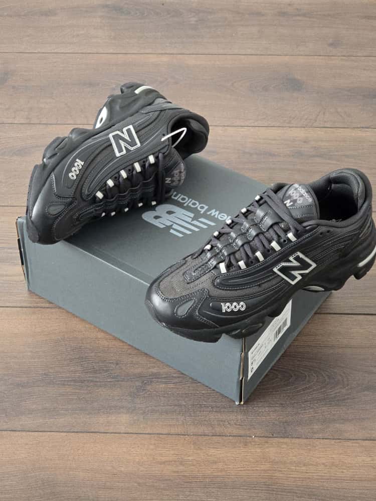 New balance 1000 negra