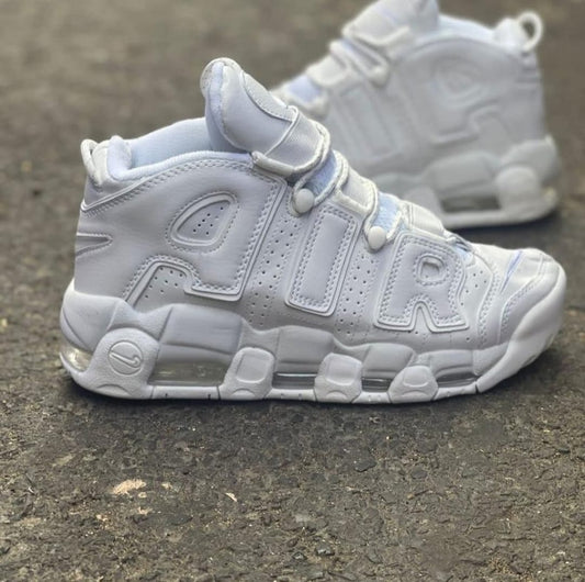 Nike uptempo blanca