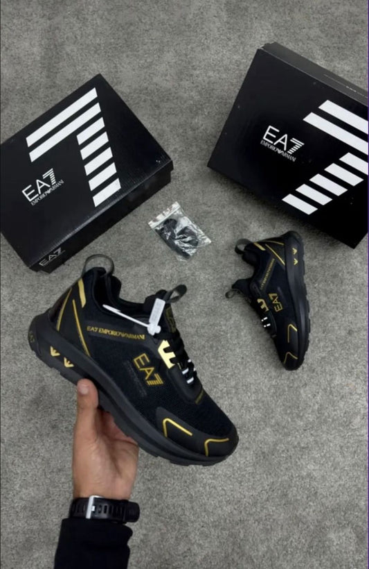 Emporio Armani negras logo dorado