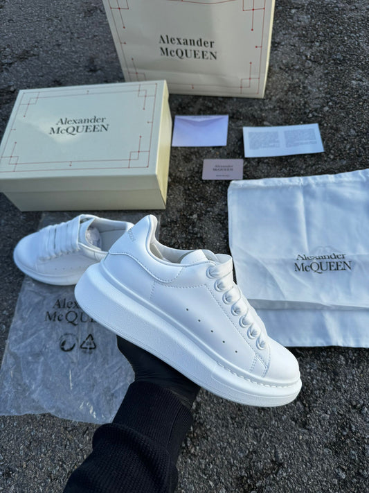 ALEXANDER MCQUEEN  BLANCAS