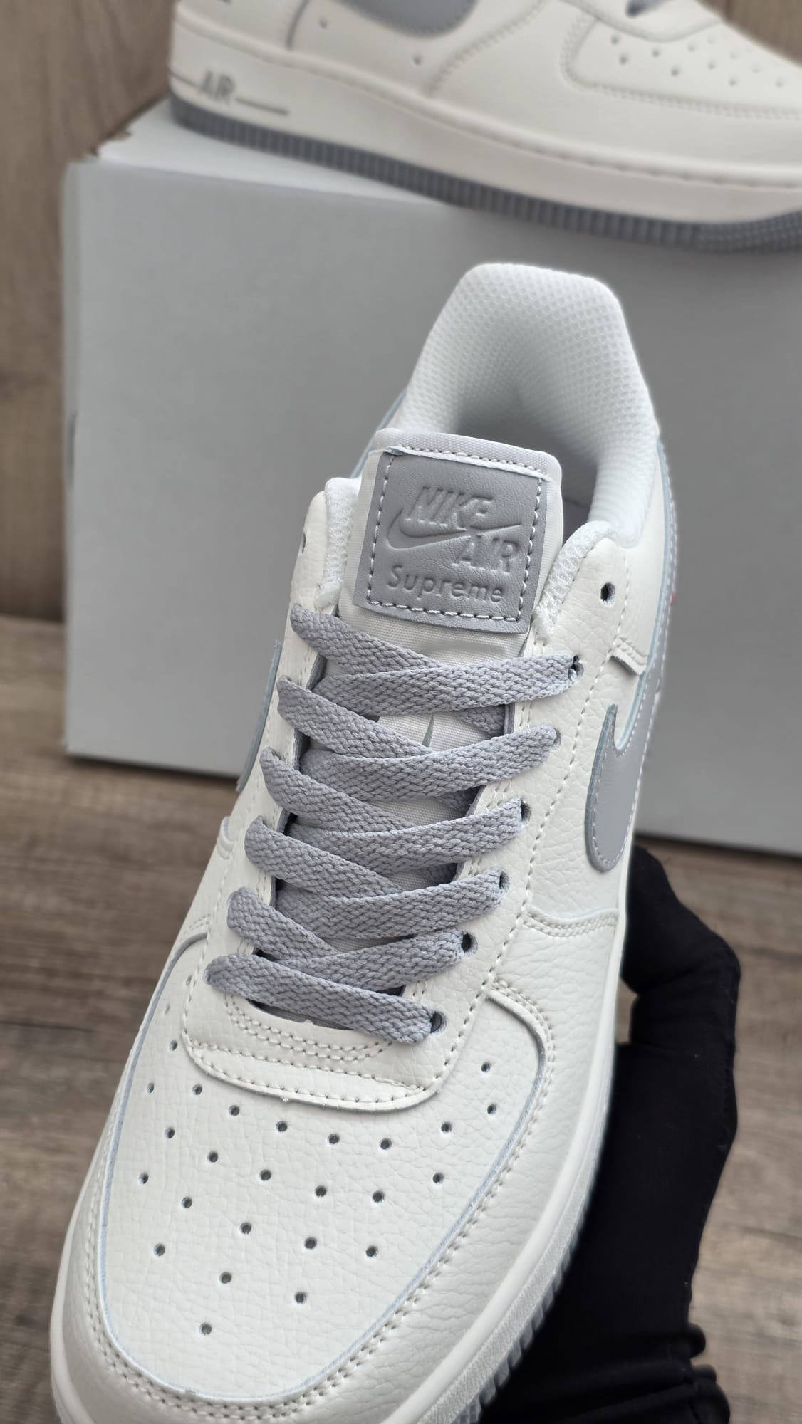 Force blanca gris supreme x the north face