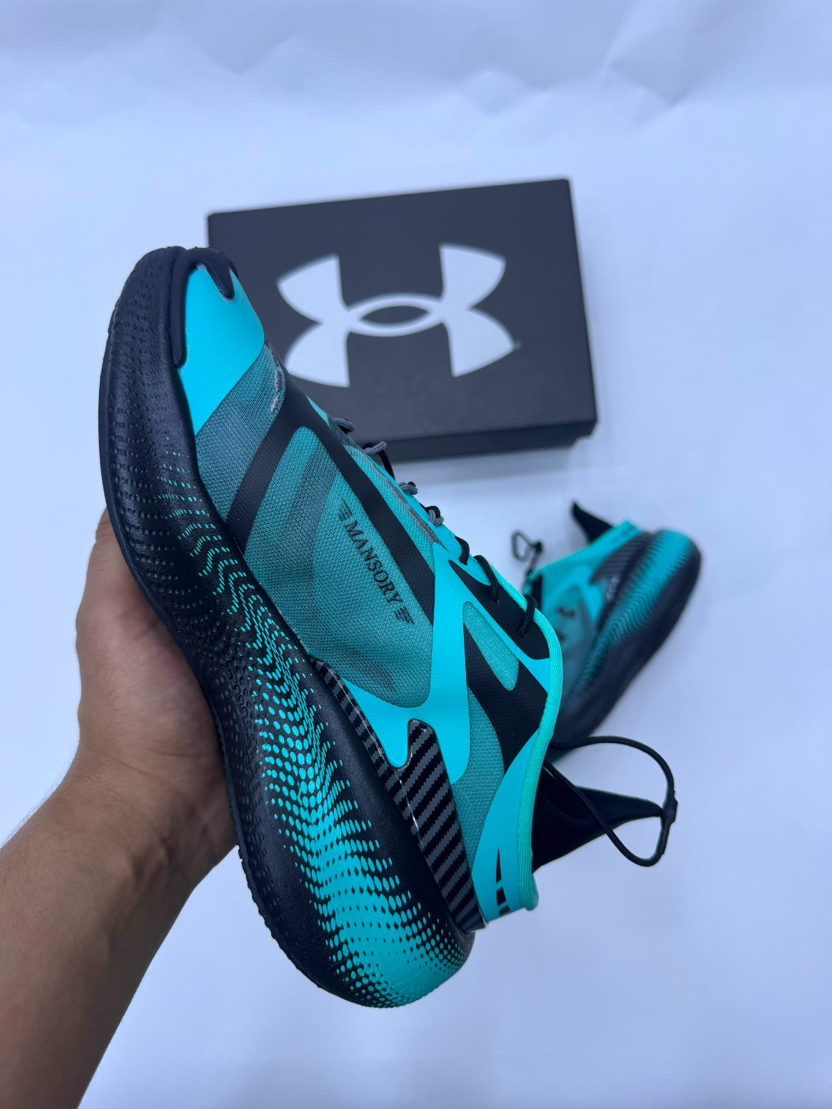 Under Armour negras y azules logo negro x Mansory