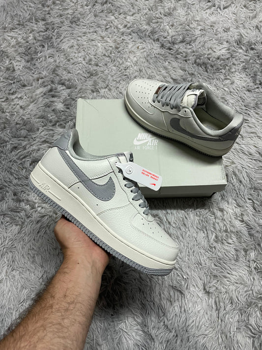 Air force 1 blancas logo gris