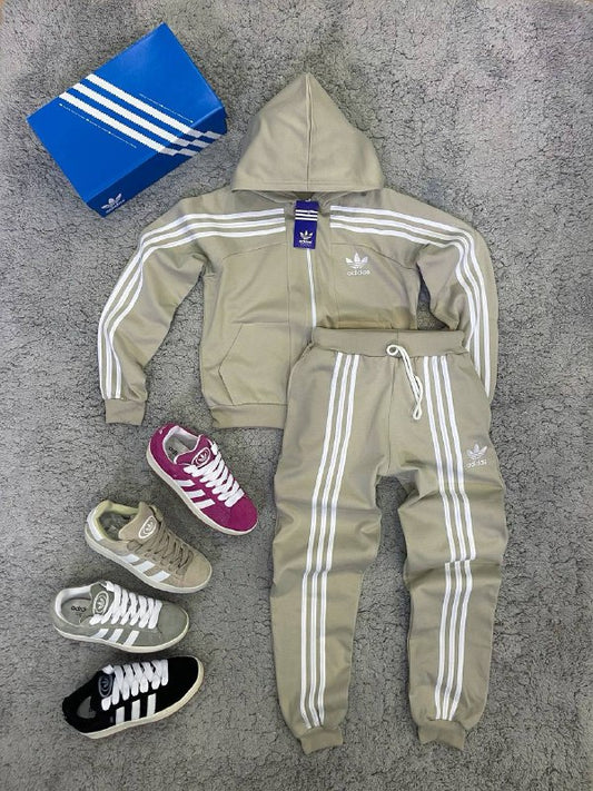 CHANDAL ADIDAS CLASSIC chica beige y blanco