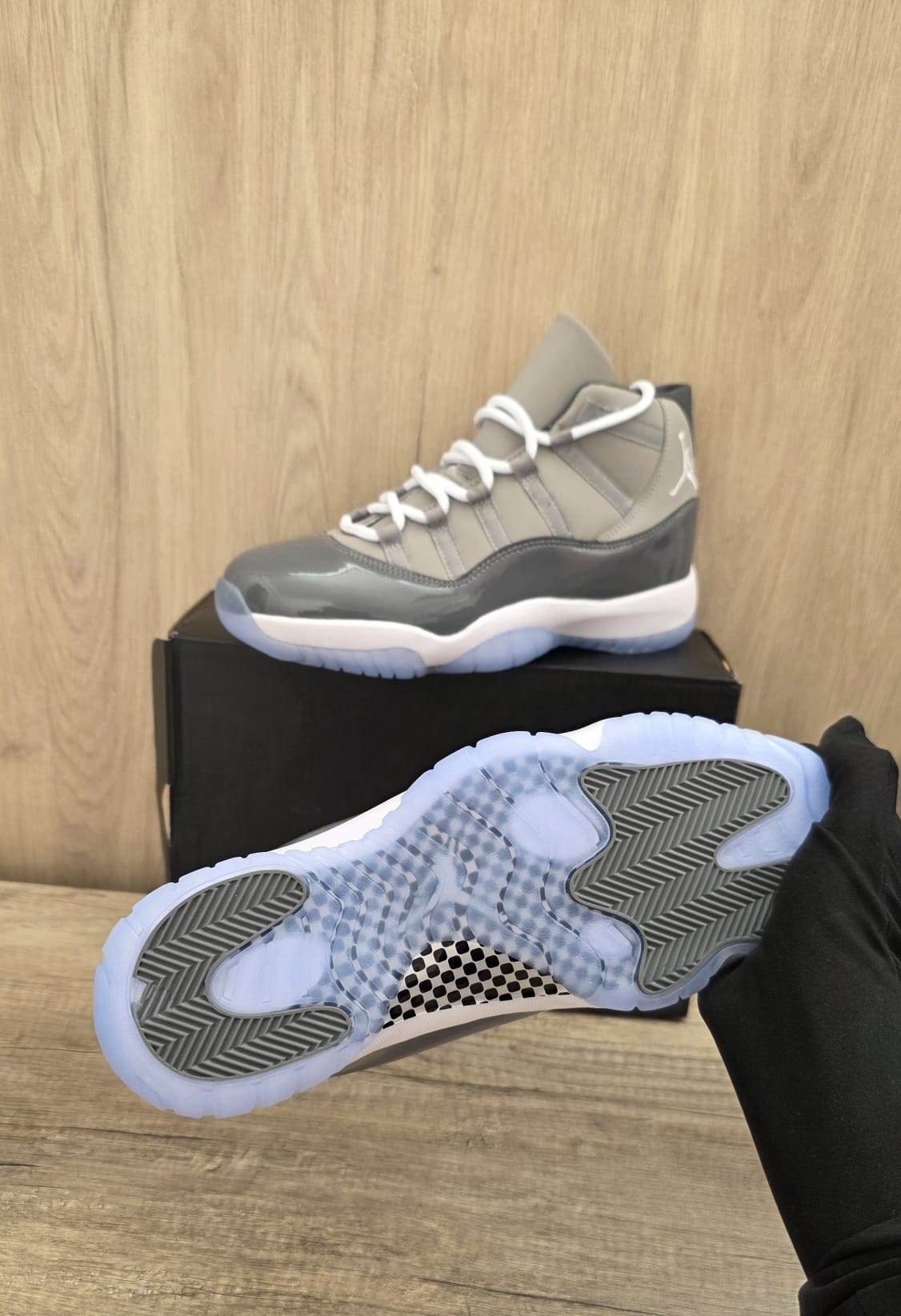 Jordan 11 gris