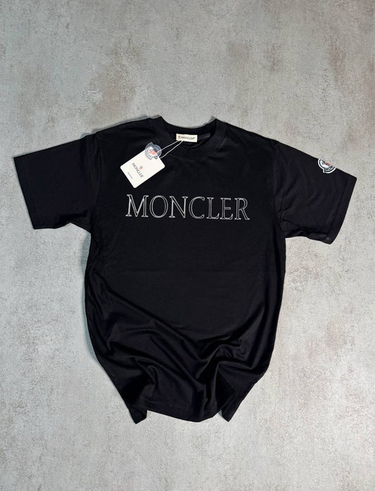 Camiseta Moncler negro contorno blanco