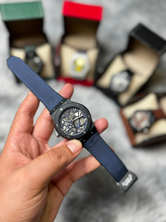RELOJ HUBLOT negro y azul marino