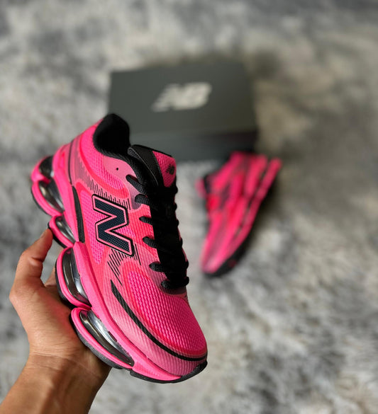 New Balance 2000 rosas detalles negros