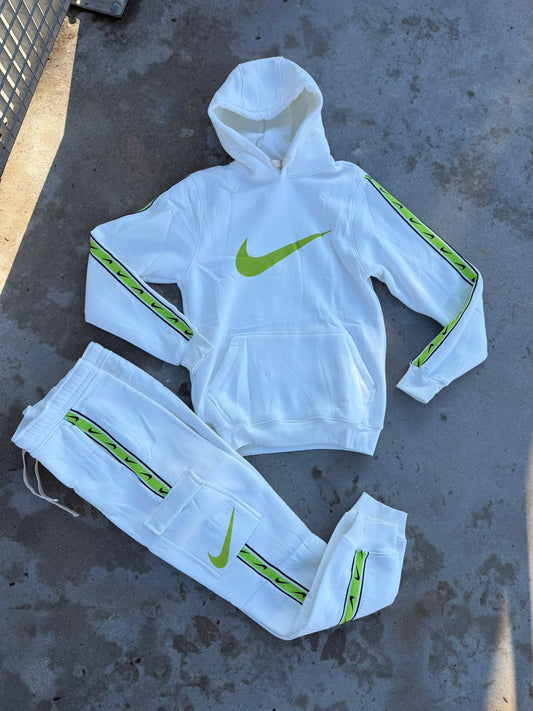 Chandal nike blanco logo verde