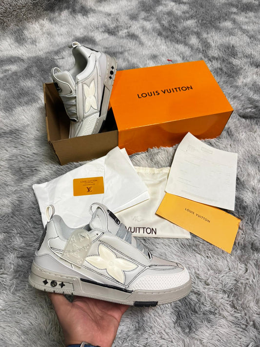 LV skate blancas logo crema y negro
