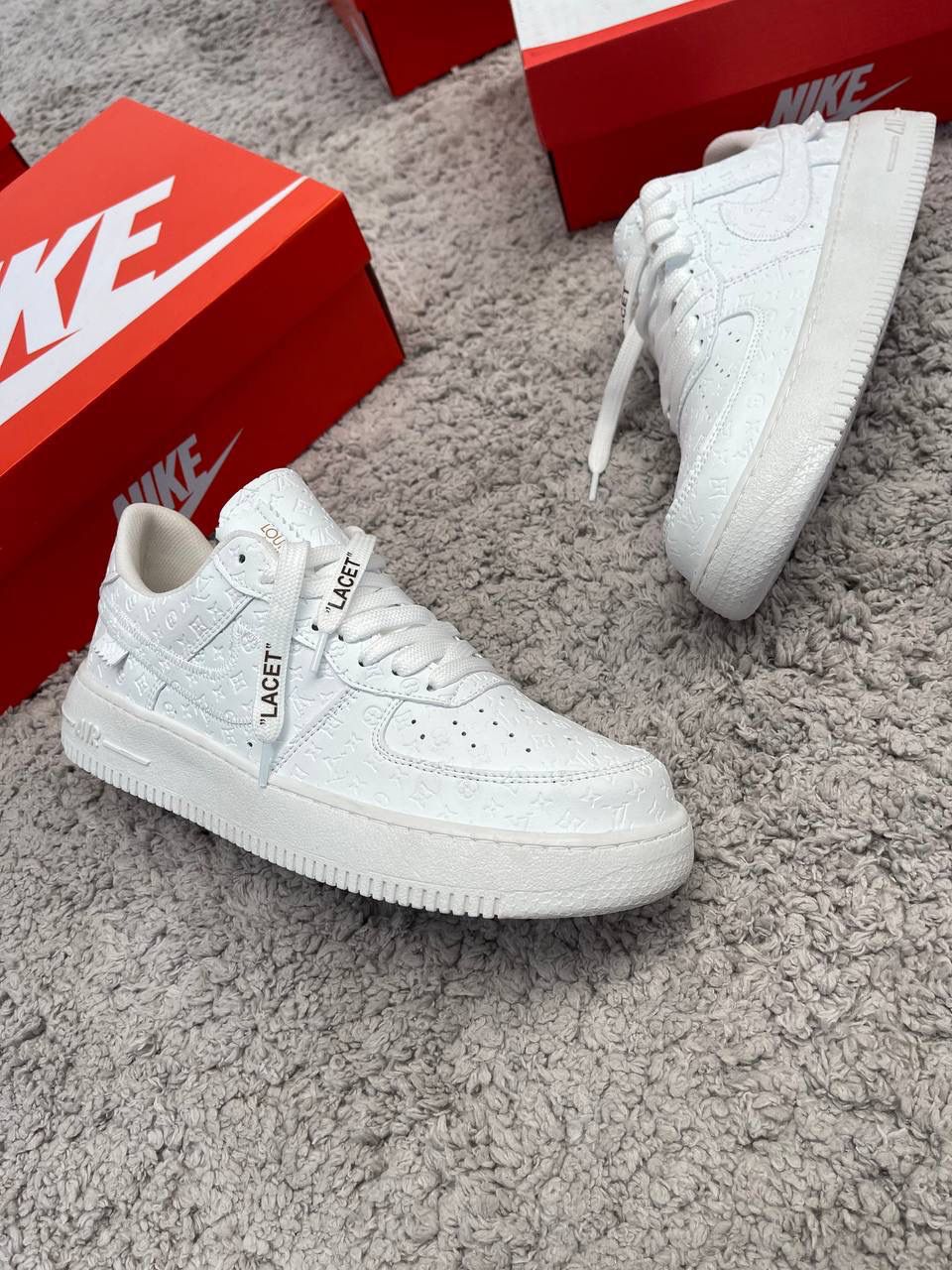 AIR FORCE LOUIS VUITON