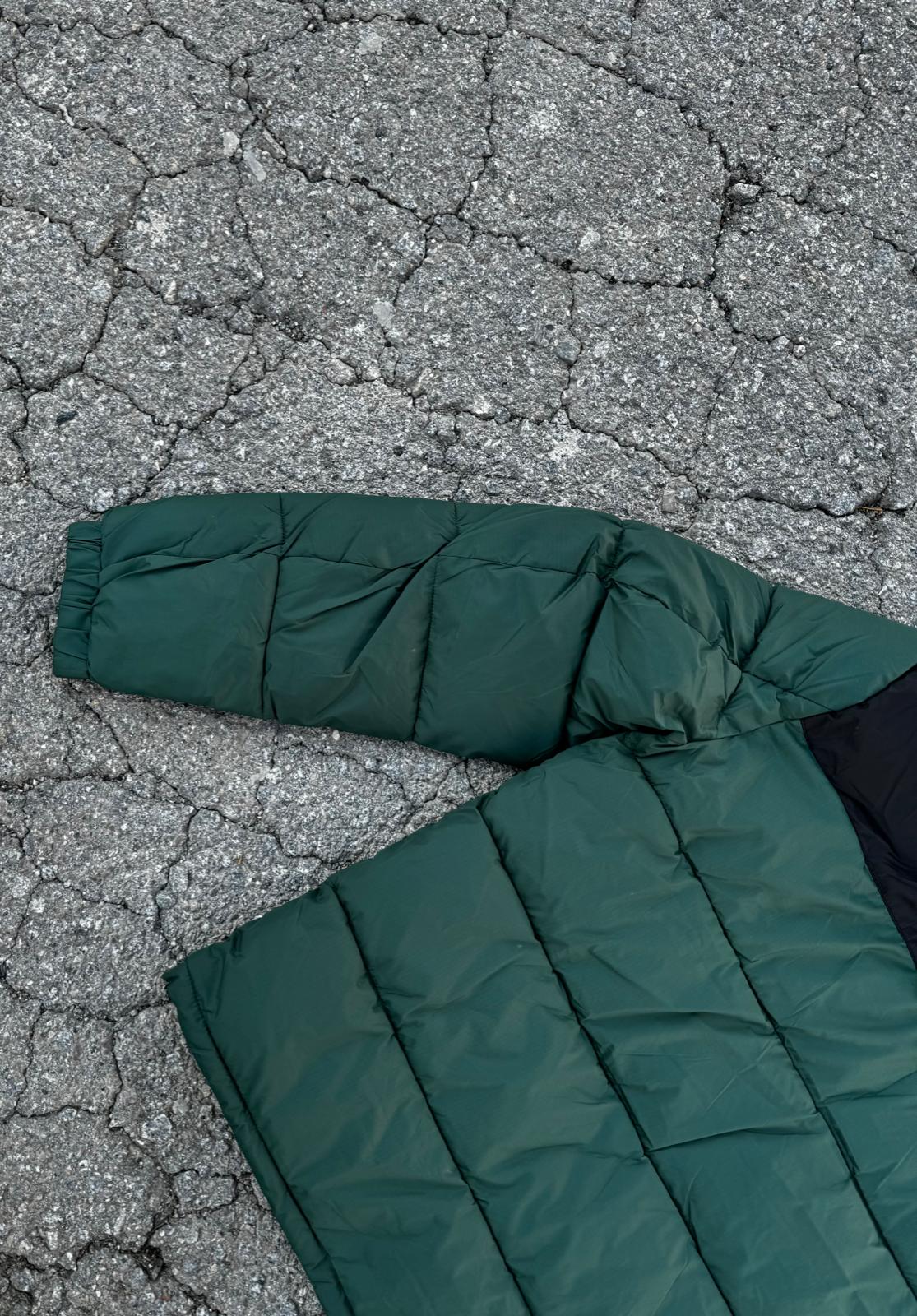 Chaqueton North Face verde y negro