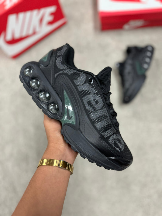 Nike TN DN x Supreme negras