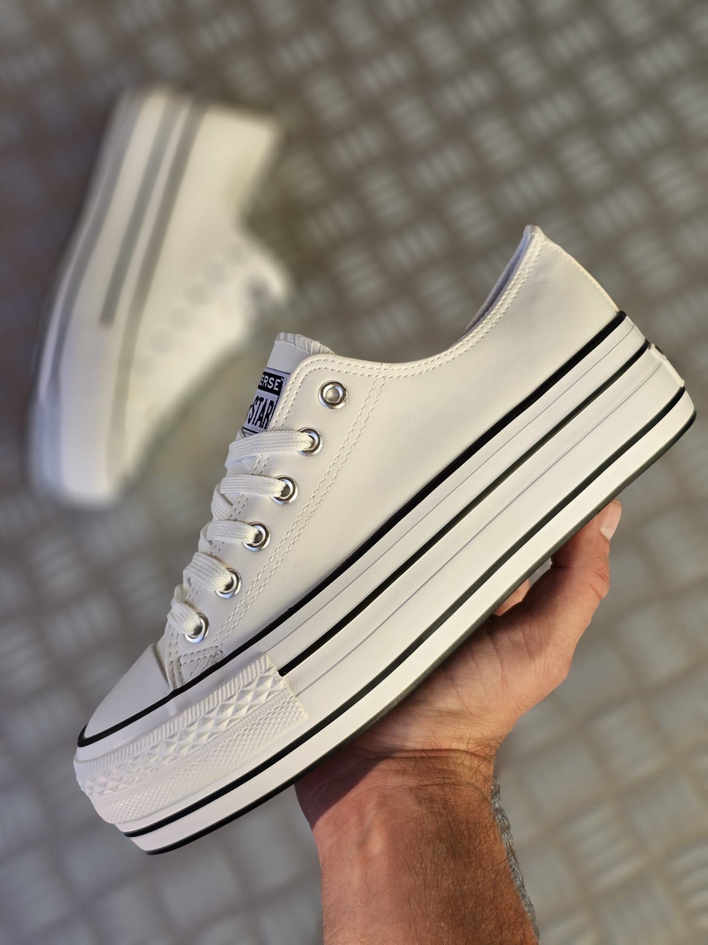 Convers triple blanca polipiel