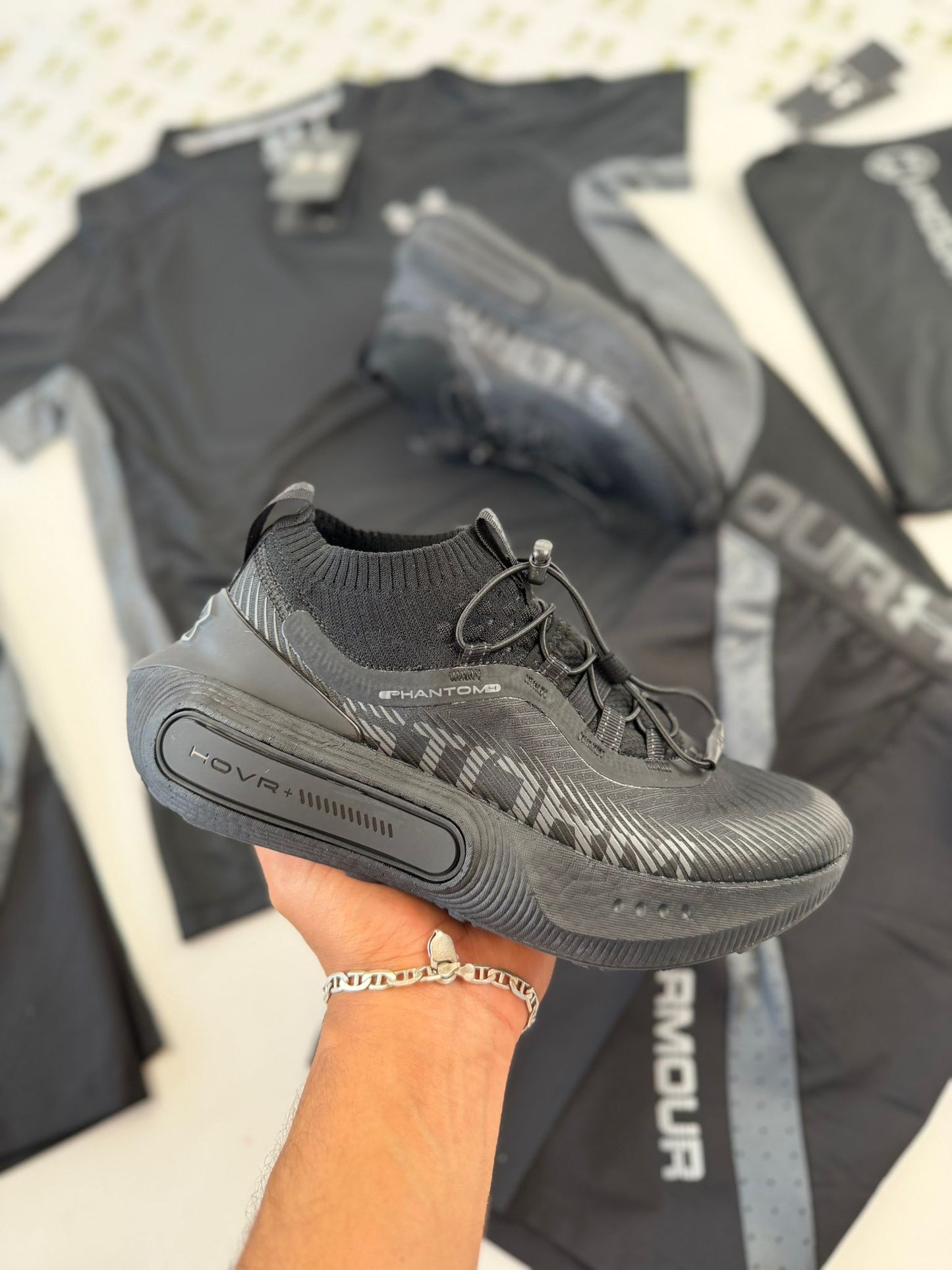 UNDER ARMOUR STORM negras