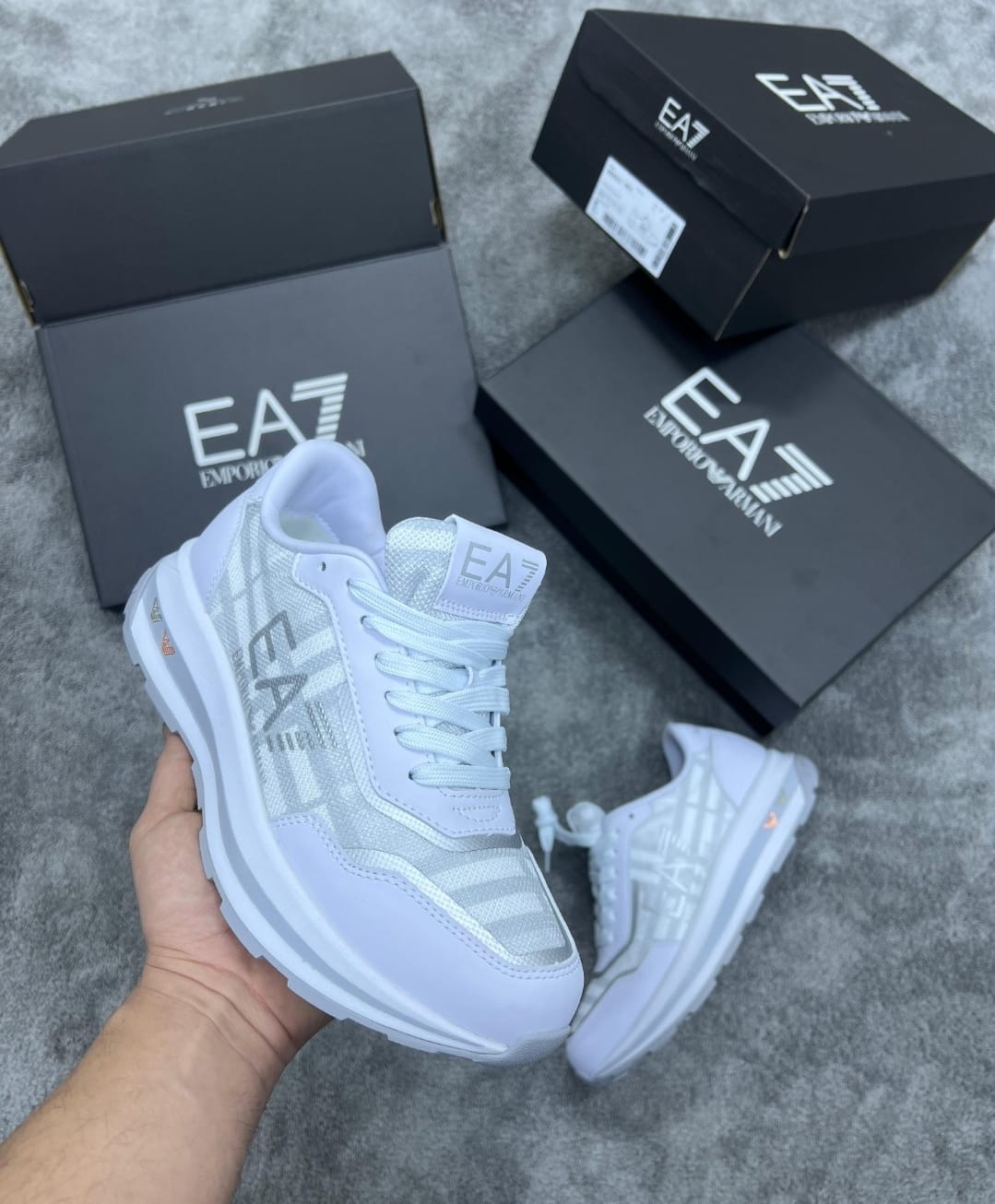 Emporio Armani blancas