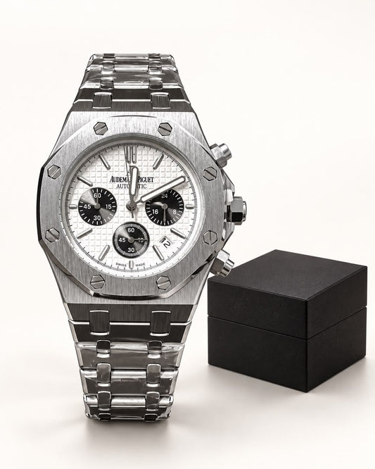 RELOJ AUDEMARS PIGUET Plateado y blanco detalles negros