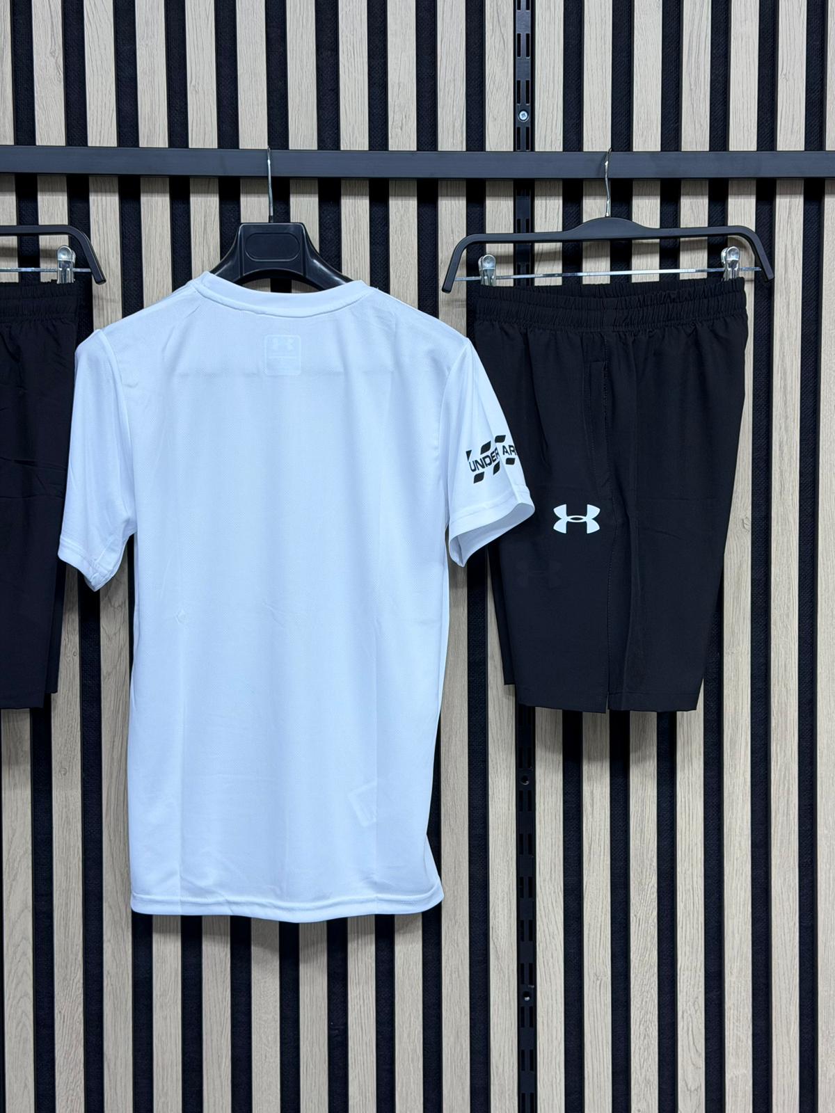 Conjunto under armour blanco logo negro