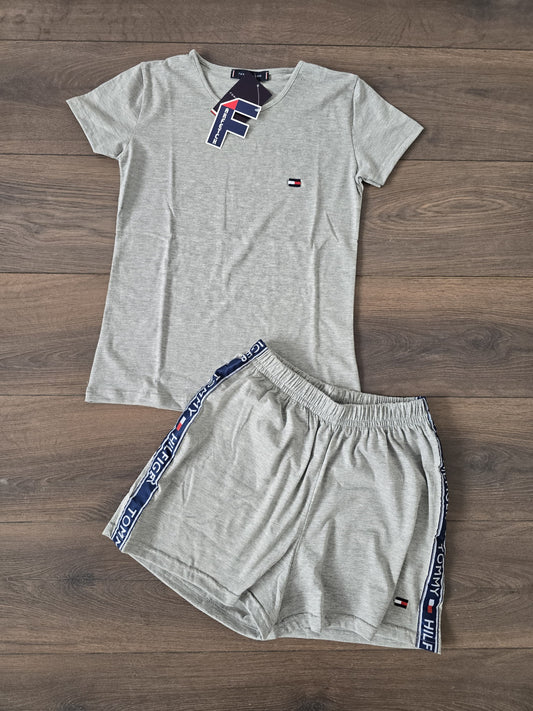 Conjunto verano Tommy gris chica