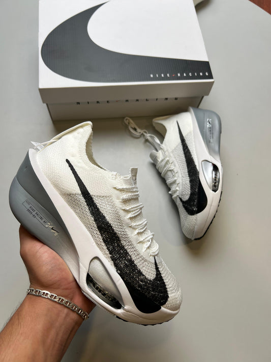 NIKE AIR ZOOM ALPHAFLY NEXT % blanco logo negro detalles grises