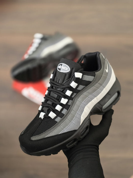 Air max 95 negra gris