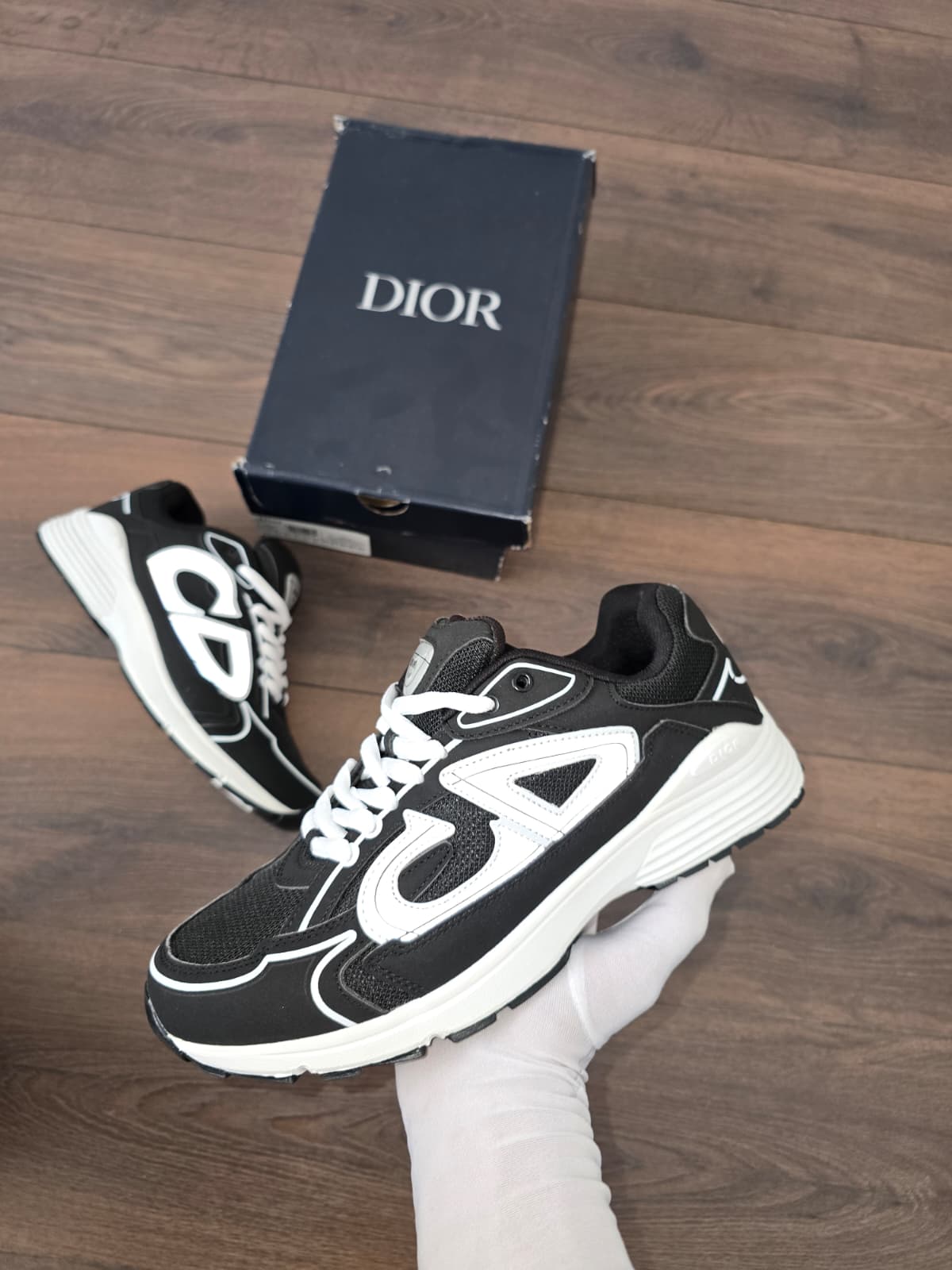 Dior b30 negra suela blanca