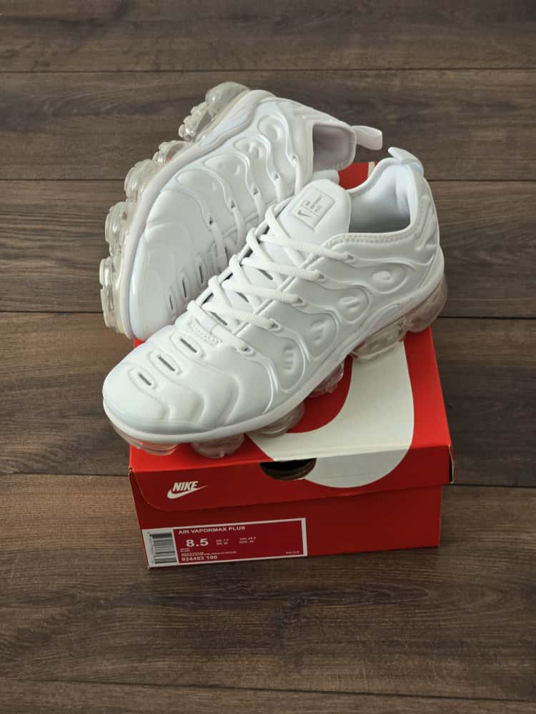 Vapormax plus blanca
