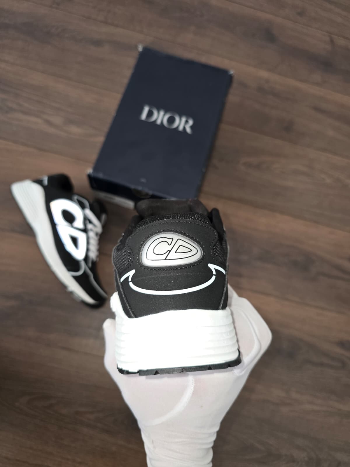 Dior b30 negra suela blanca