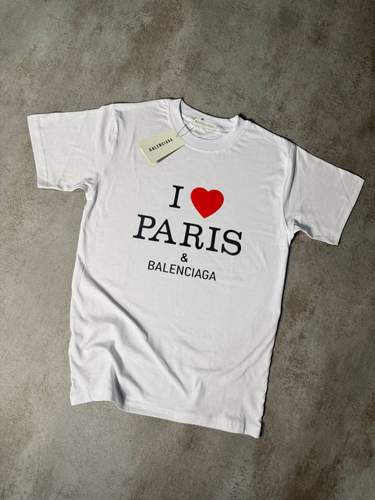 Camiseta Balenciaga blanco logo negro corazon rojo