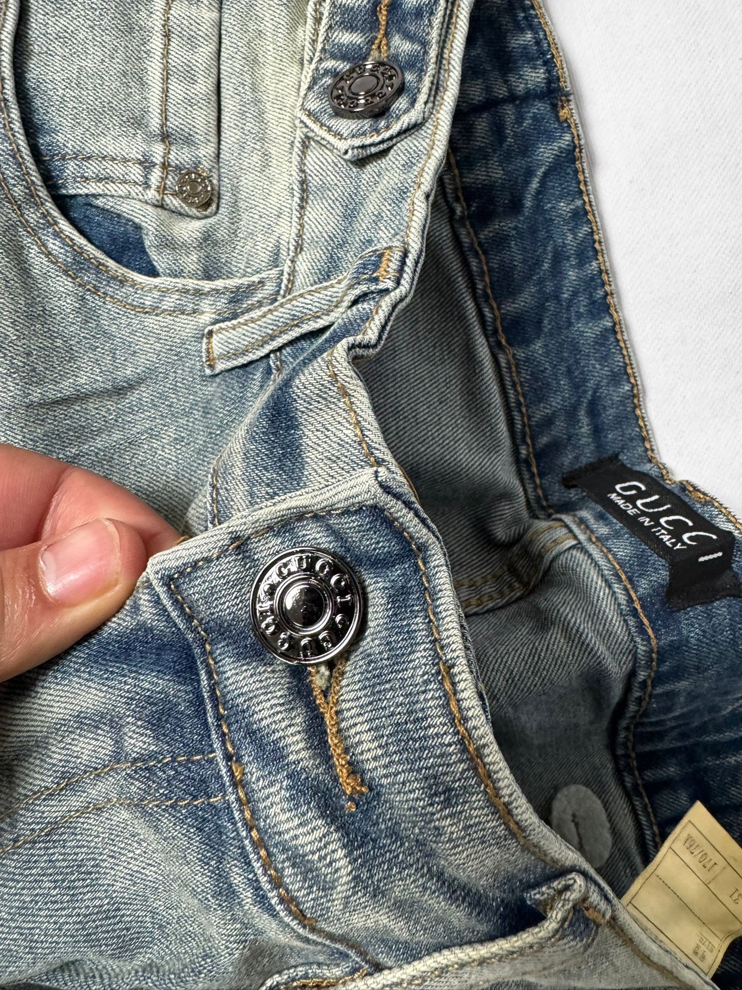 Pantalon vaquero GUCCI detalles rojos y verdes
