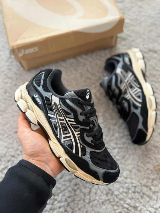 ASICS GEL-NYC negras detalles grises