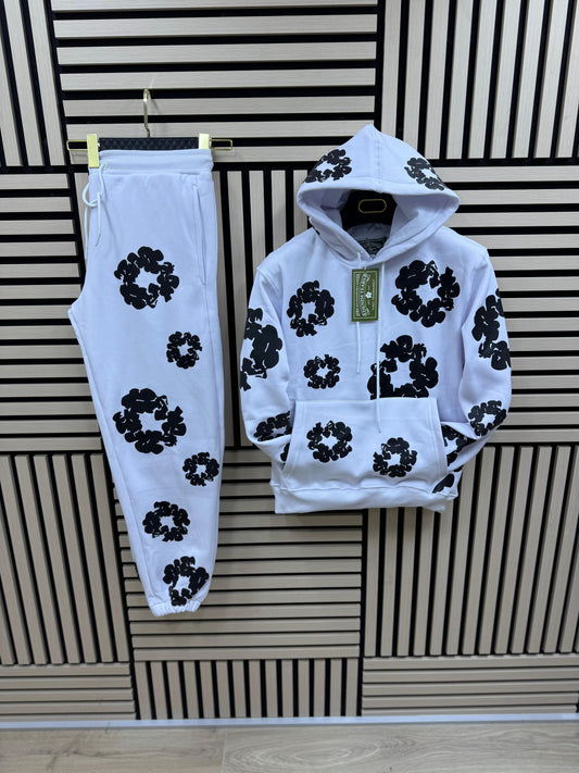 Chandal denim tears blanco logos negros