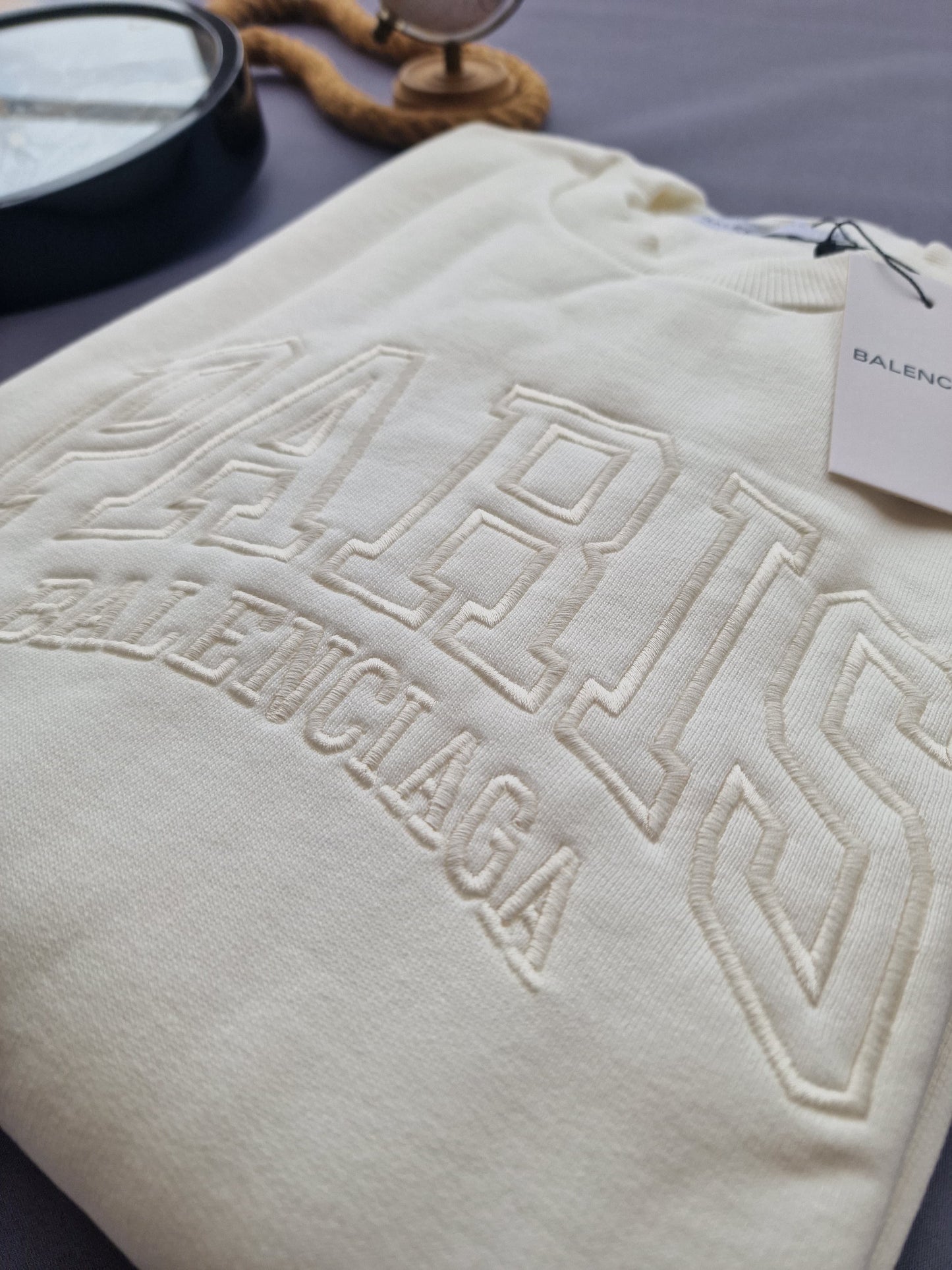 Sudadera Balenciaga blanca