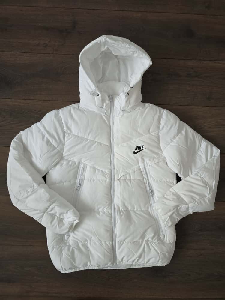 Abrigo nike blanco