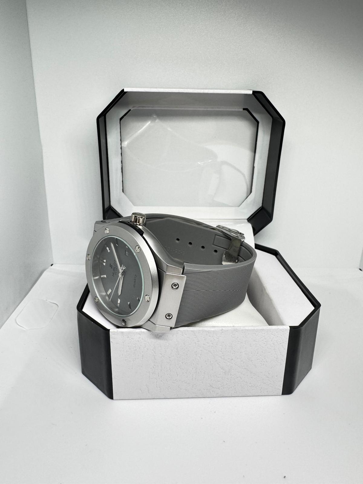 RELOJ HUBLOT gris