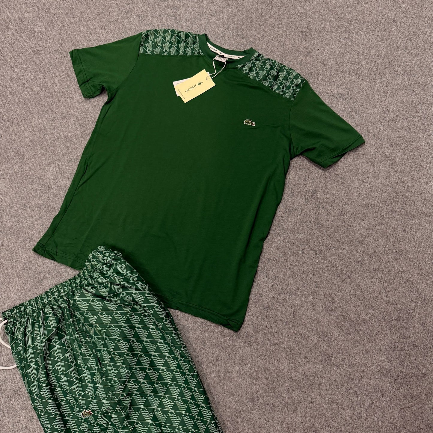 Conjunto lacoste verde