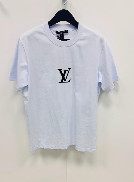 Camiseta LV blanco logo negro detalles naranjas