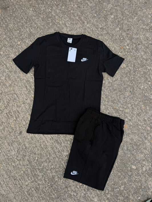 Conjunto corto nike negro logo blanco