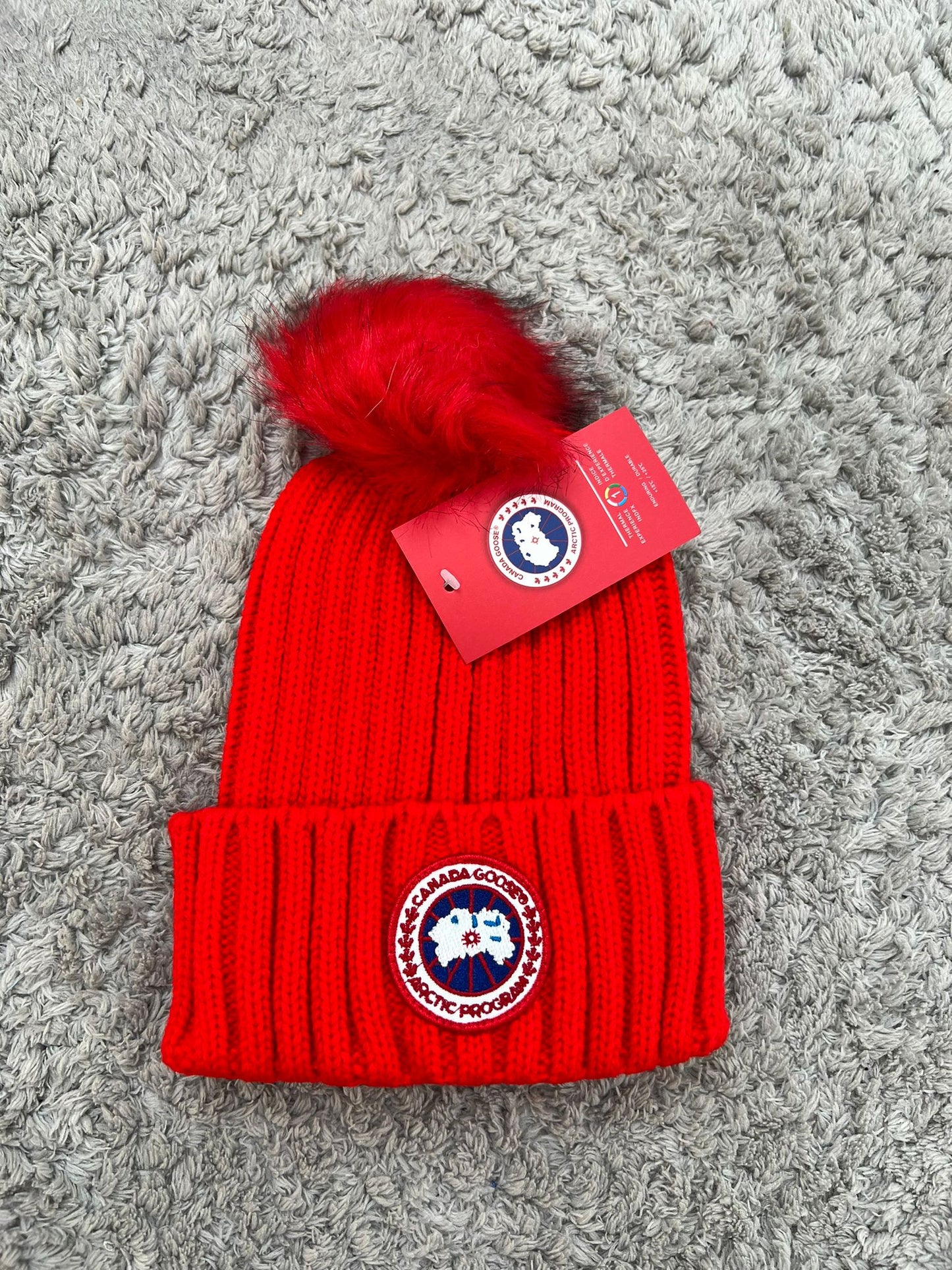 Gorro CANADA GOOSE rojo logo rojo