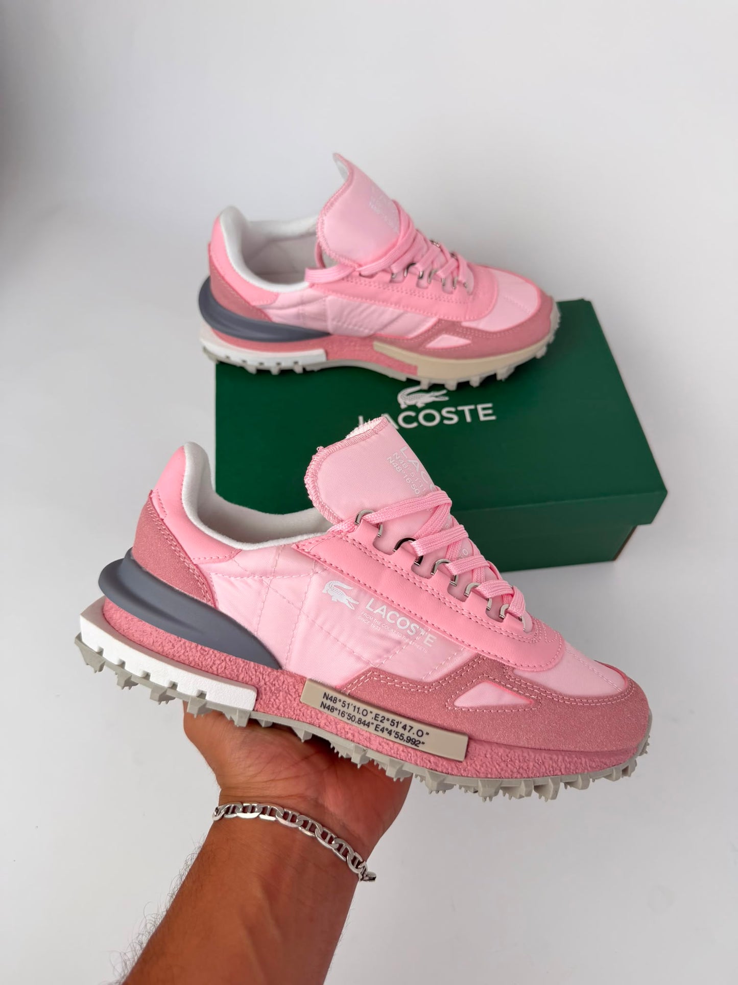 Zapatillas Lacoste Elite Active rosa detalles grises