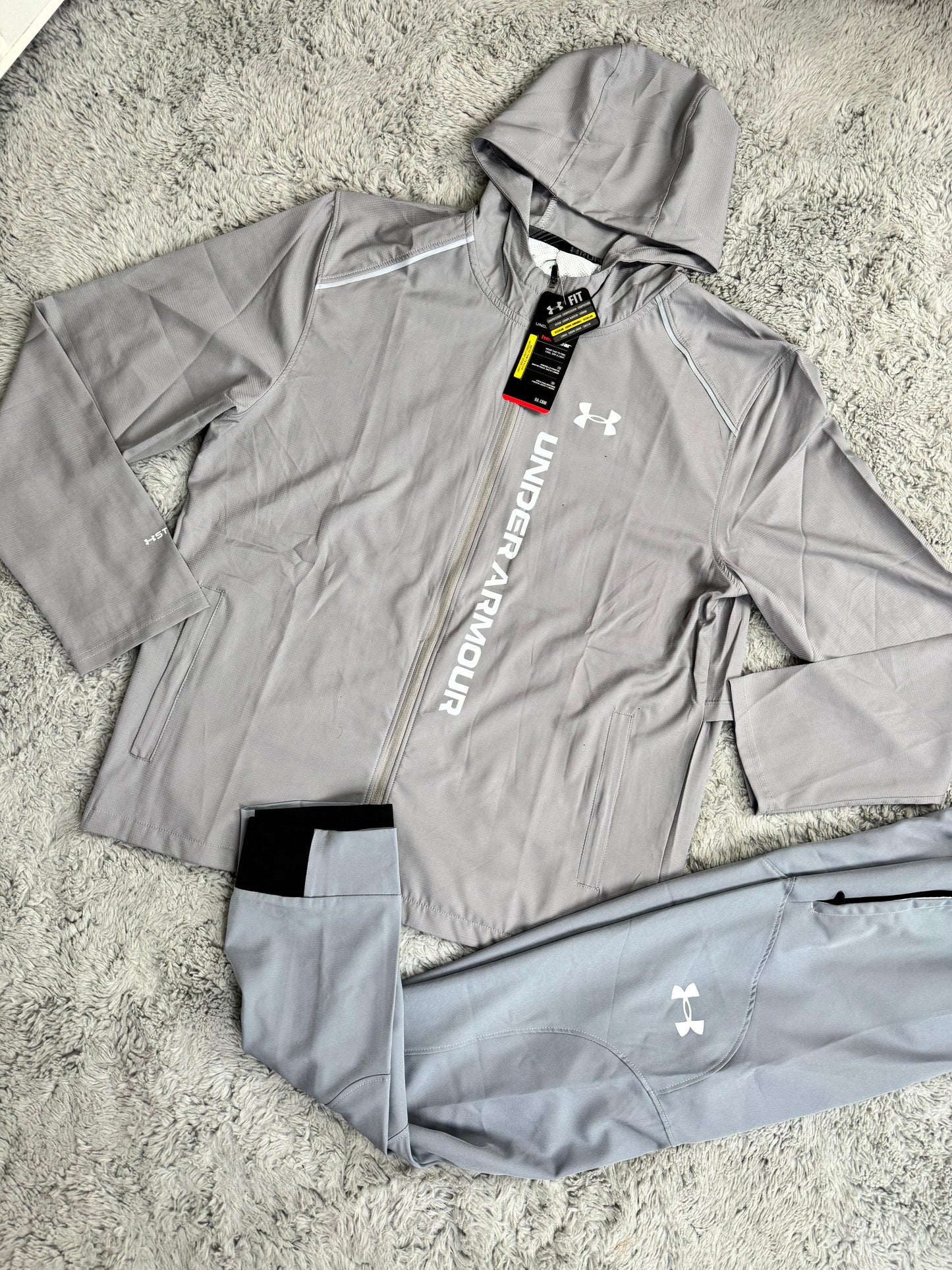 Chandal Under Armour gris logo blanco