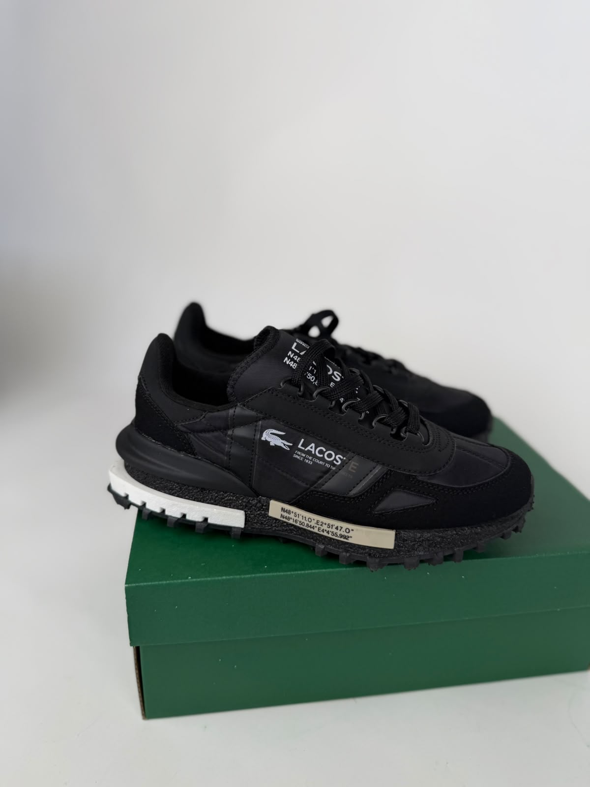 Zapatillas Lacoste Elite Active negras logo blanco
