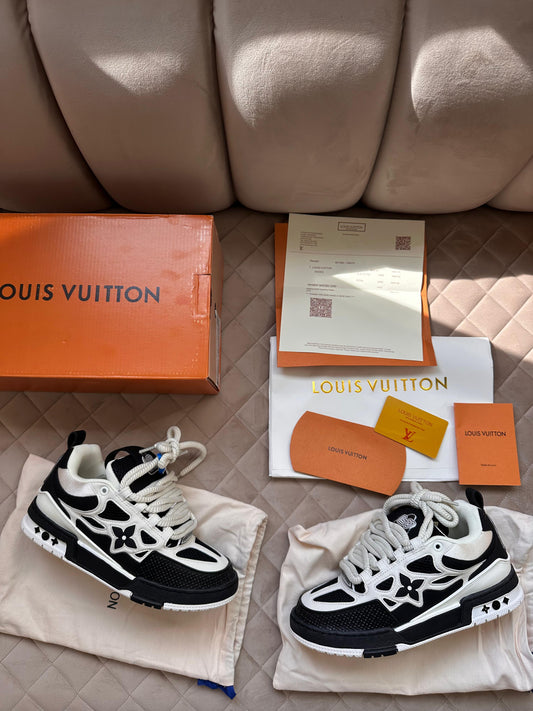 LV SKATE NEGRAS Y BLANCO