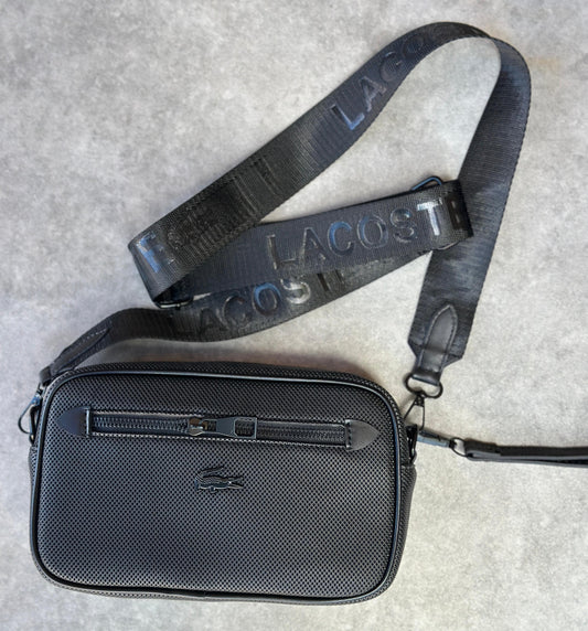 Bolso lacoste negro logo negro
