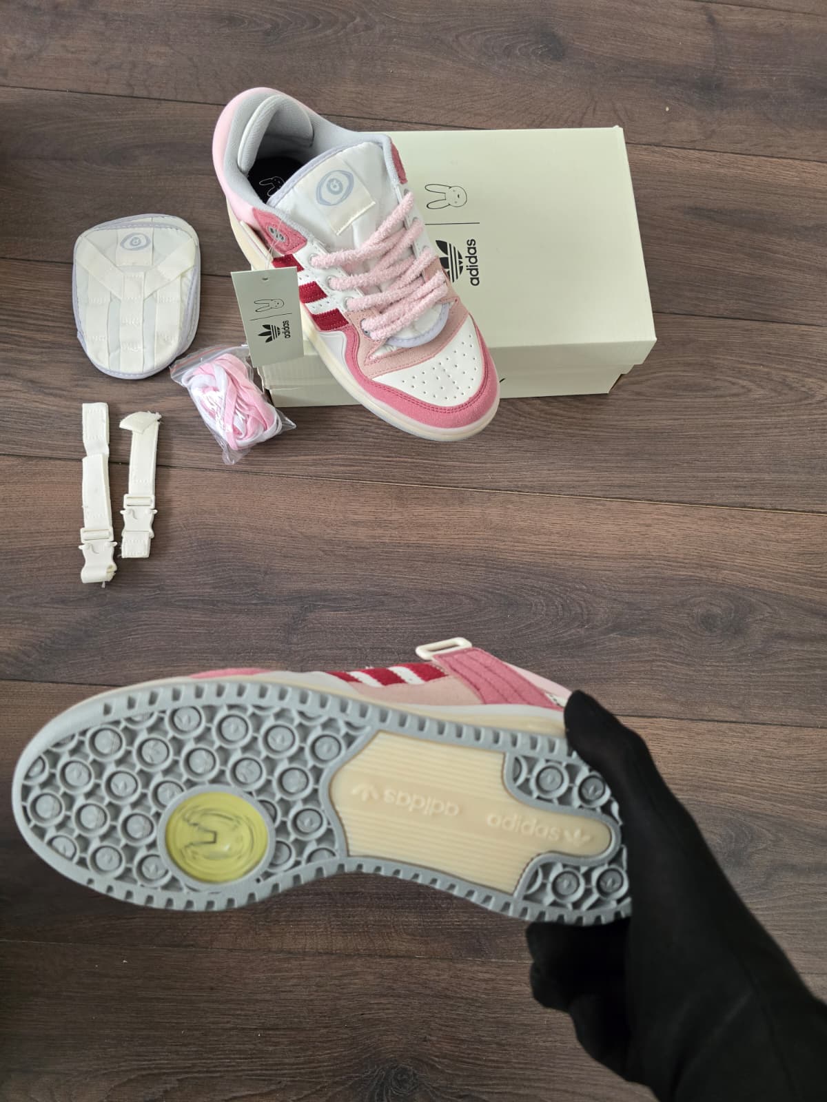 Adidas bad bunny rosa
