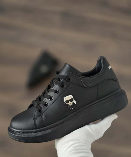 Karl lagerfield negra