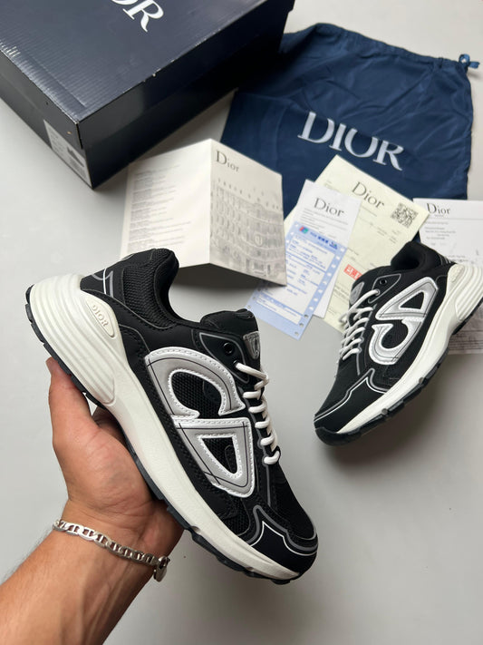 Dior B30 negras y blancas logo gris detalles negros
