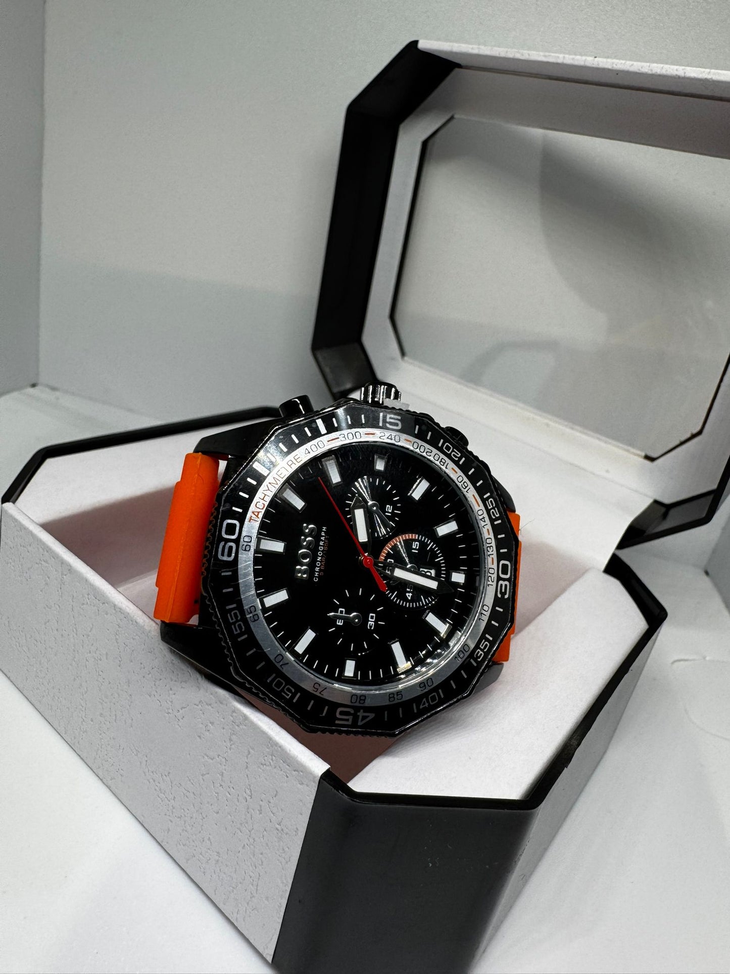 RELOJ HUGO BOSS gris negro naranja