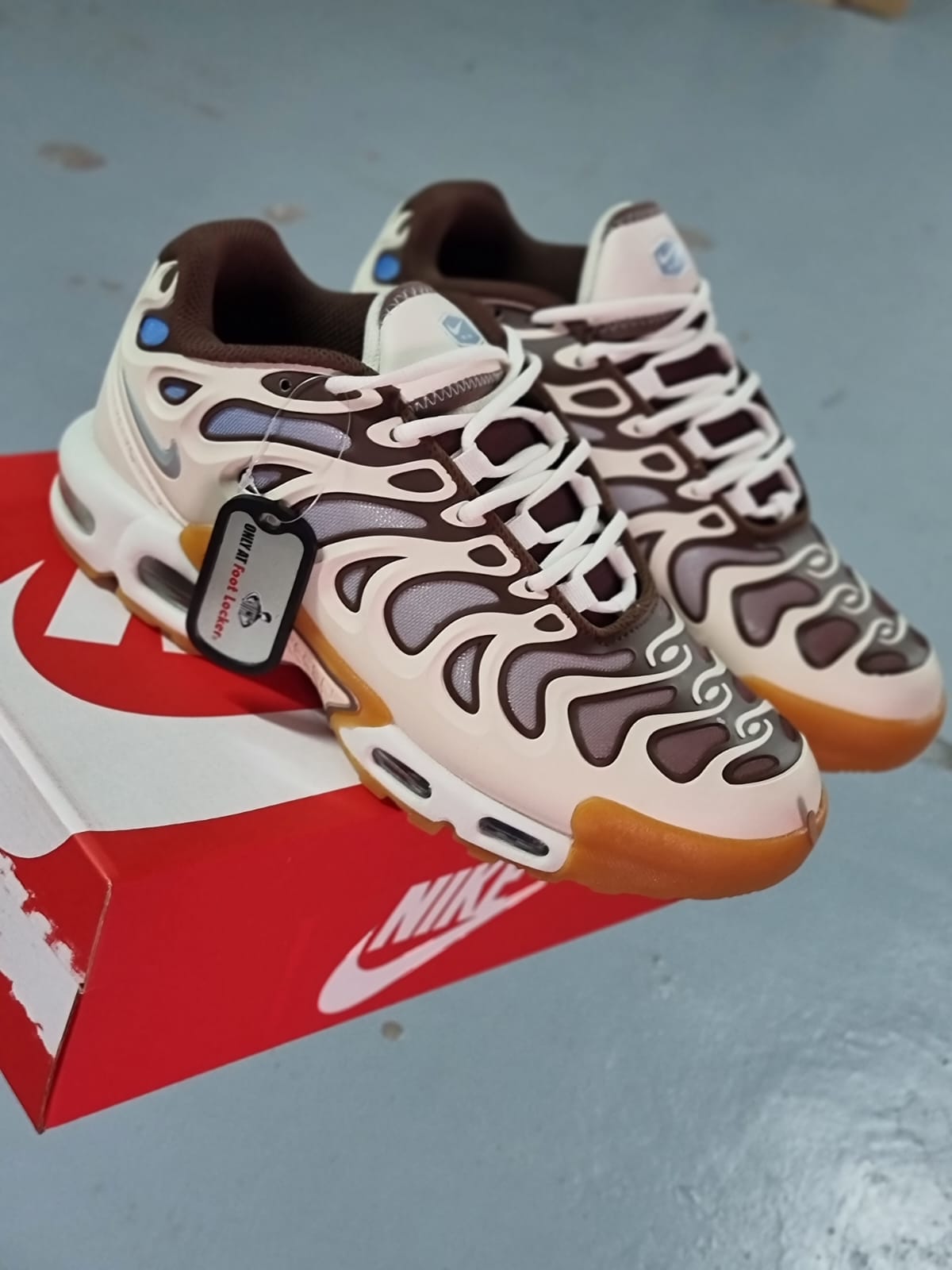 Air max plus drift marron beige